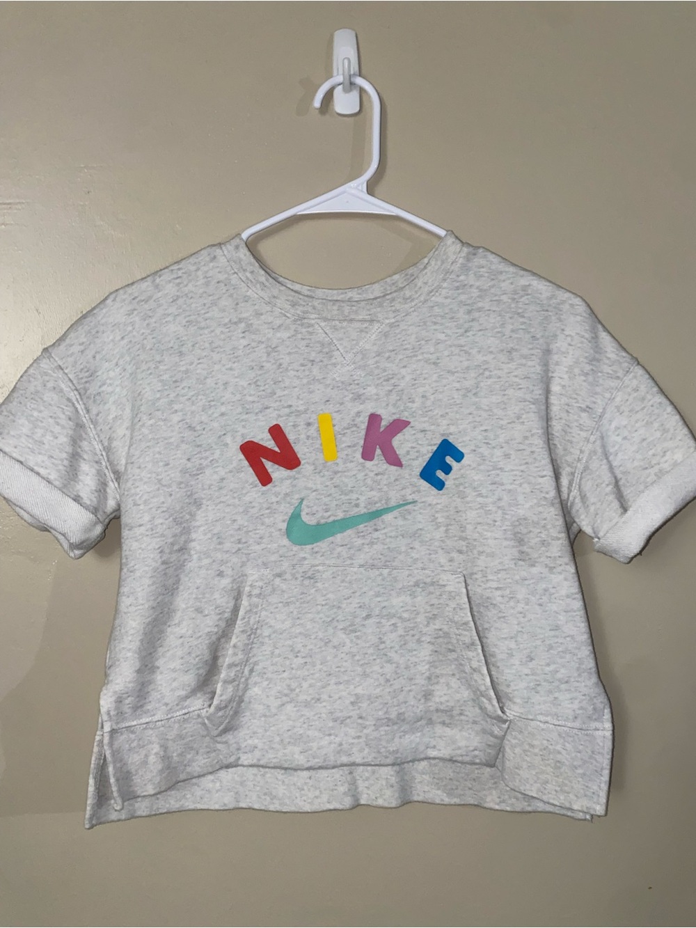Nike Heather Gray Short Sleeve Sweatshirt with Multicolor Logo